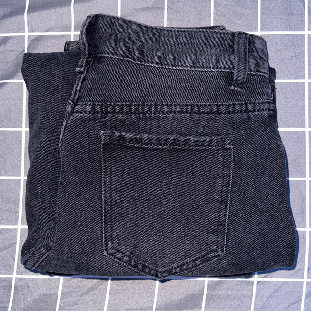 Black Non-Ripped Jeans